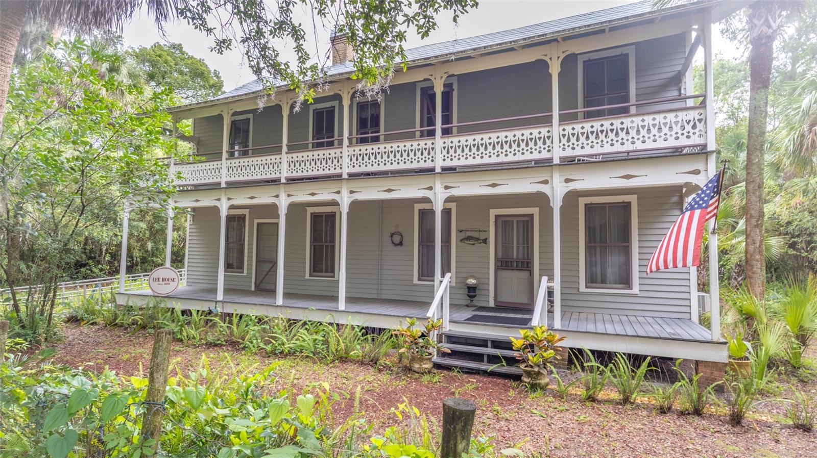 200 PARK ST Property Photo 1