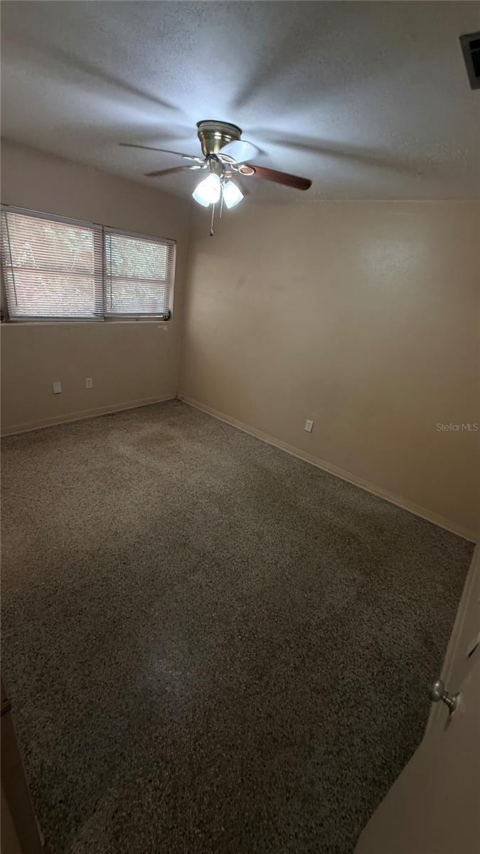 932 Ne 6th Ave Property Photo 5