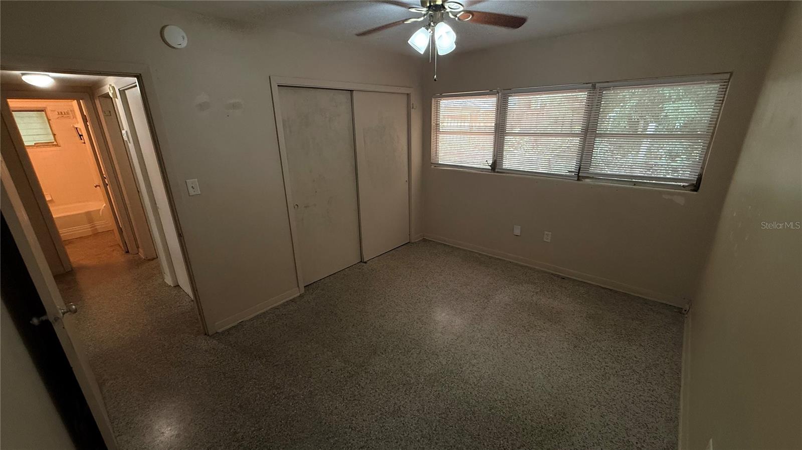 932 Ne 6th Ave Property Photo 6