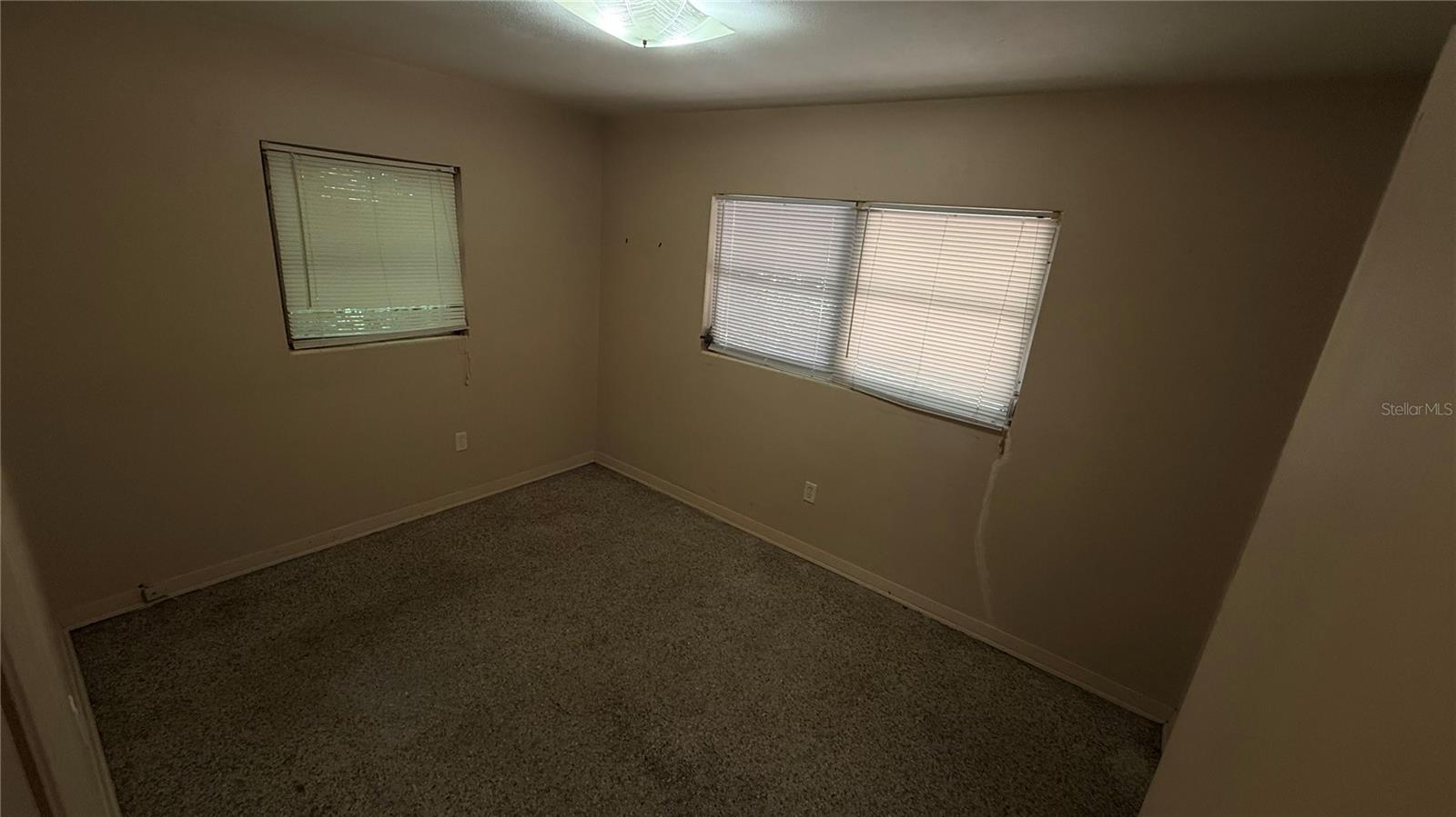 932 Ne 6th Ave Property Photo 8