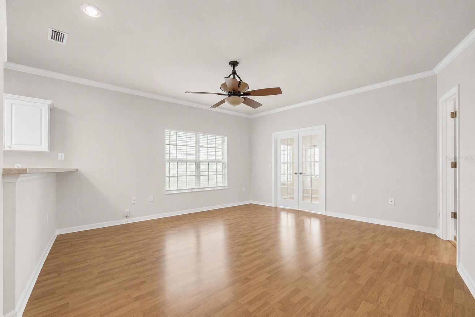 1125 Nw 120th Way Property Photo 6