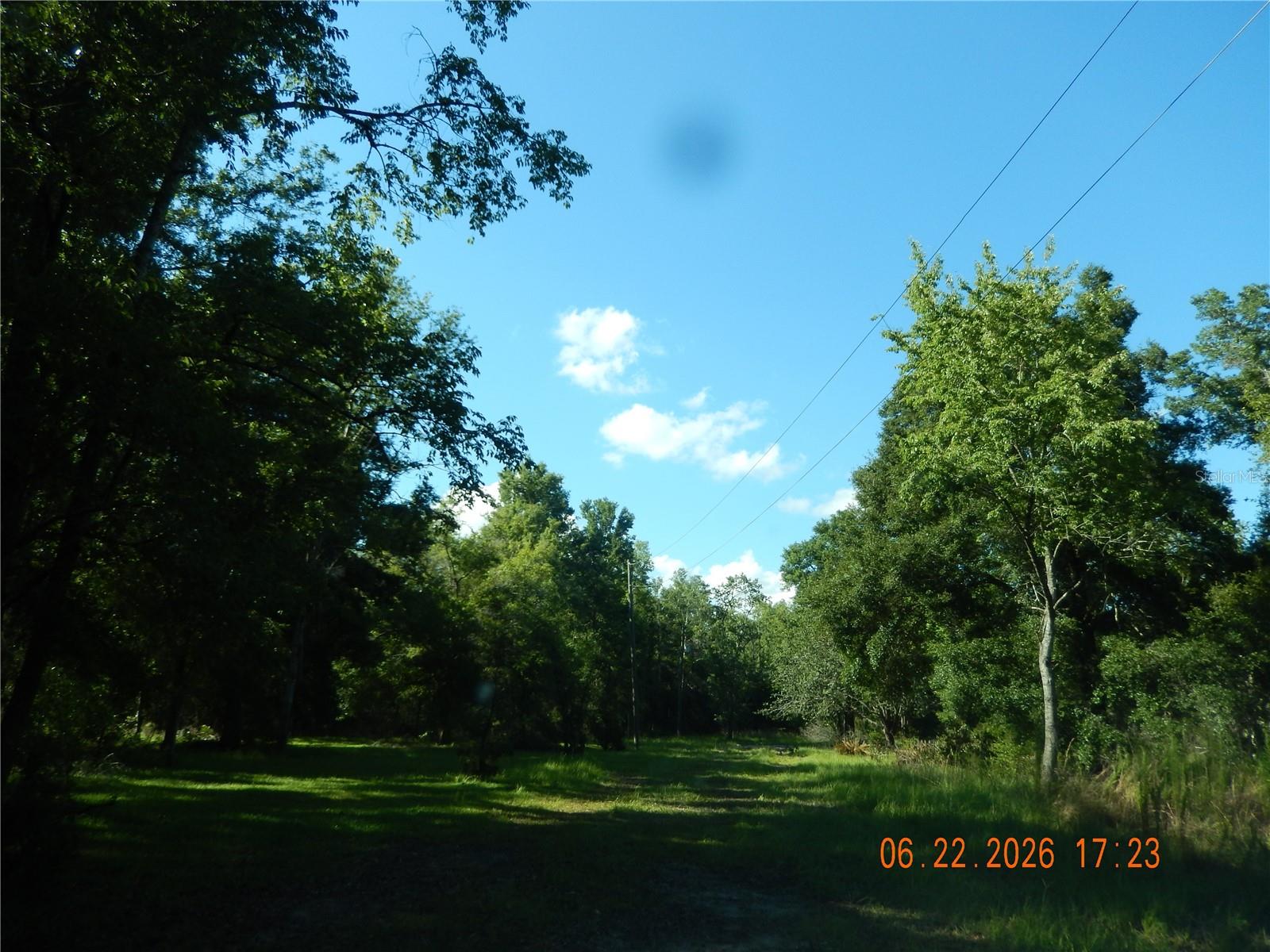 761 Sw Sunview St Property Photo 1
