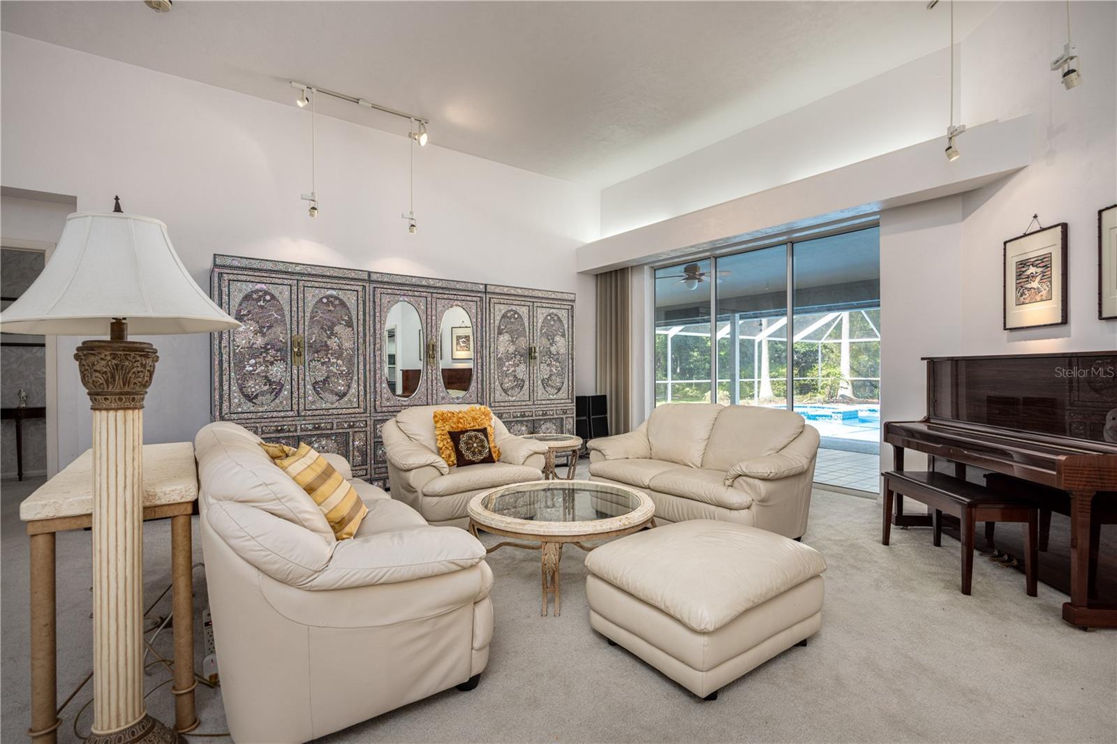 4616 Nw 57th Dr Property Photo 11