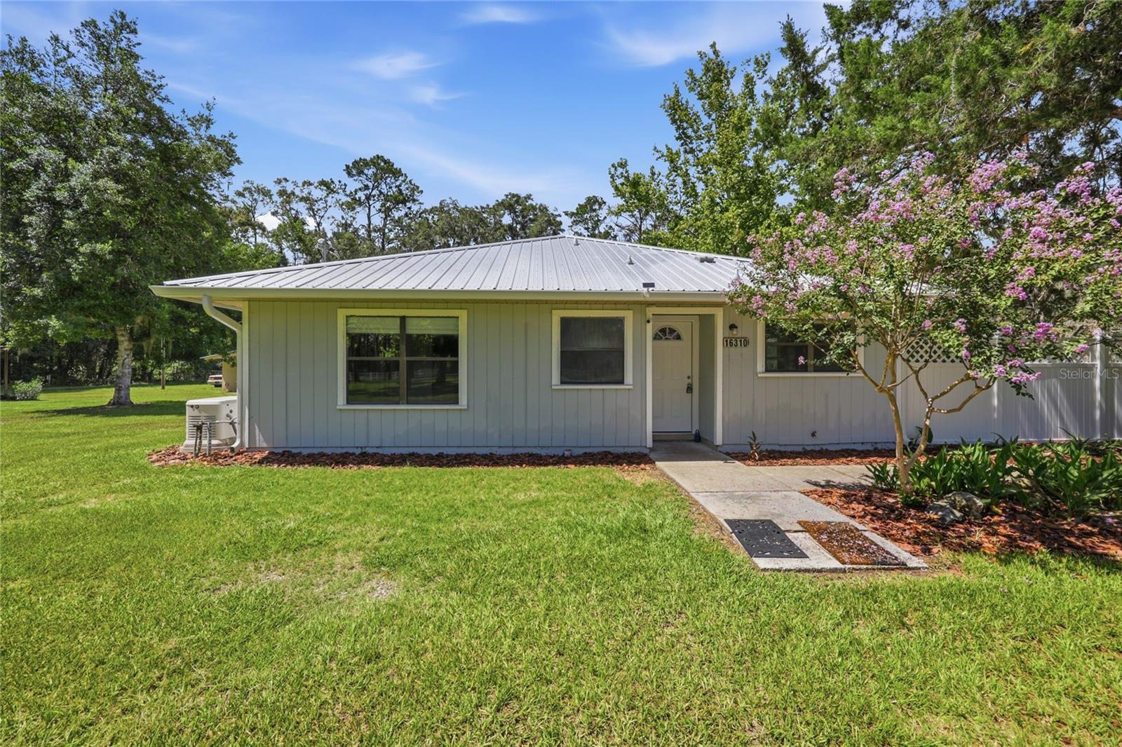 16310 Nw 40th Pl Property Photo 1