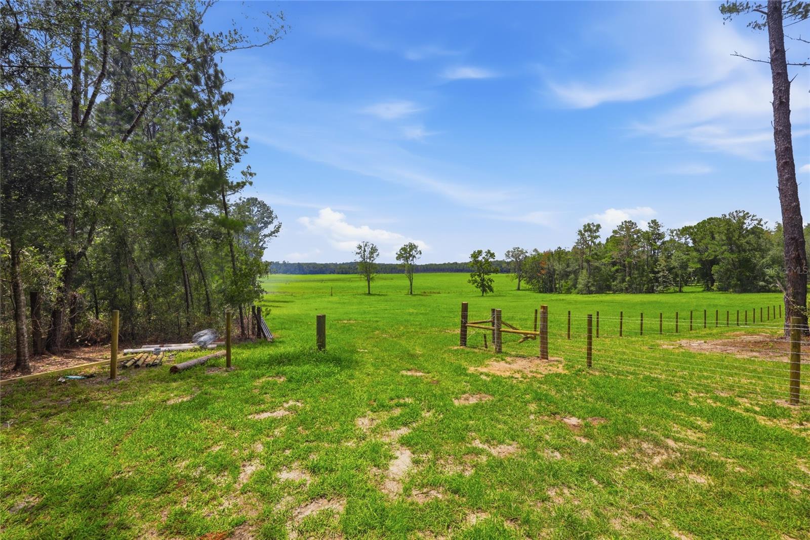 Lot 19 254TH LN Property Photo 1