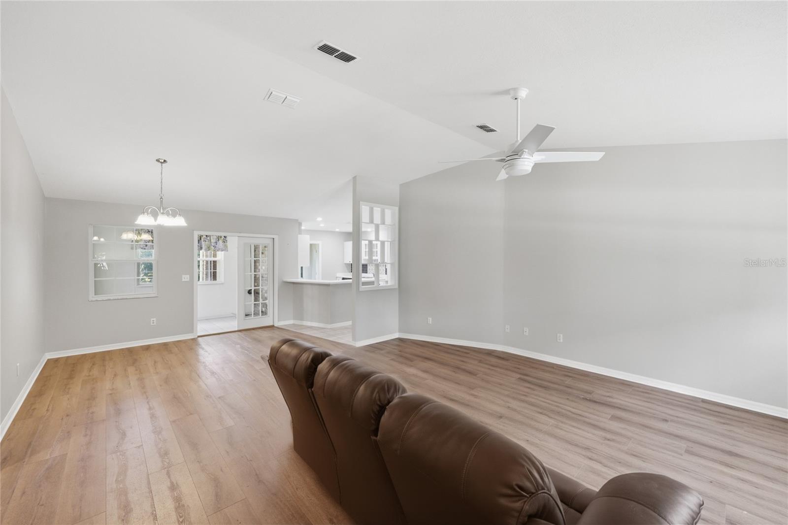 25249 Sw 18th Ave Property Photo 5