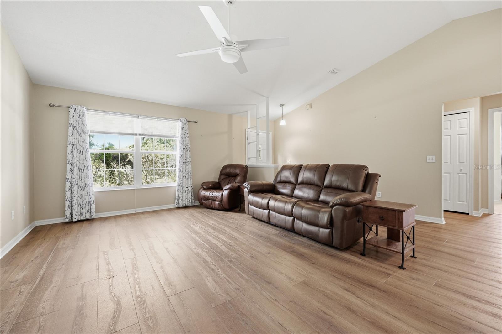 25249 Sw 18th Ave Property Photo 8