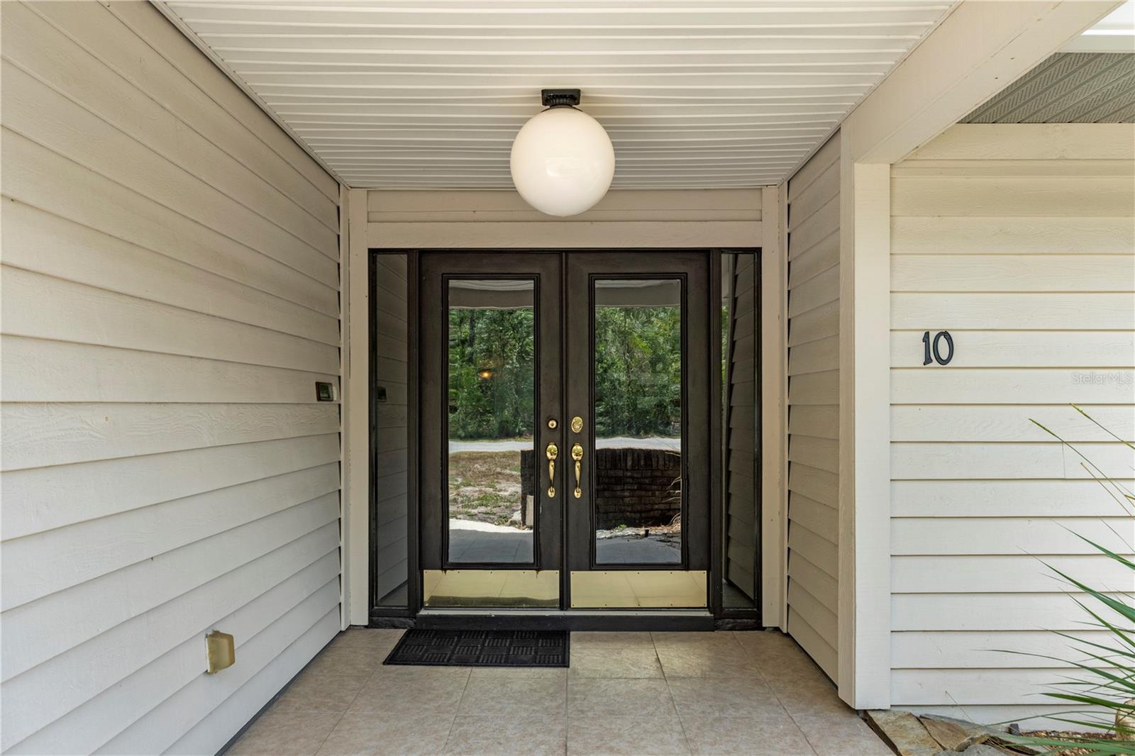 10 Sycamore Ct S Property Photo 3