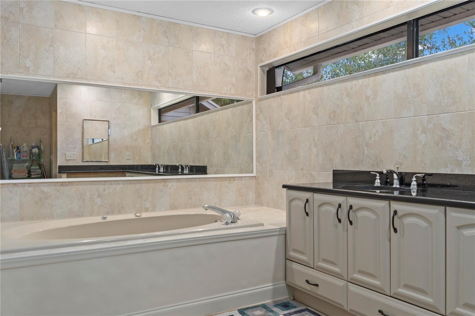 10 Sycamore Ct S Property Photo 10