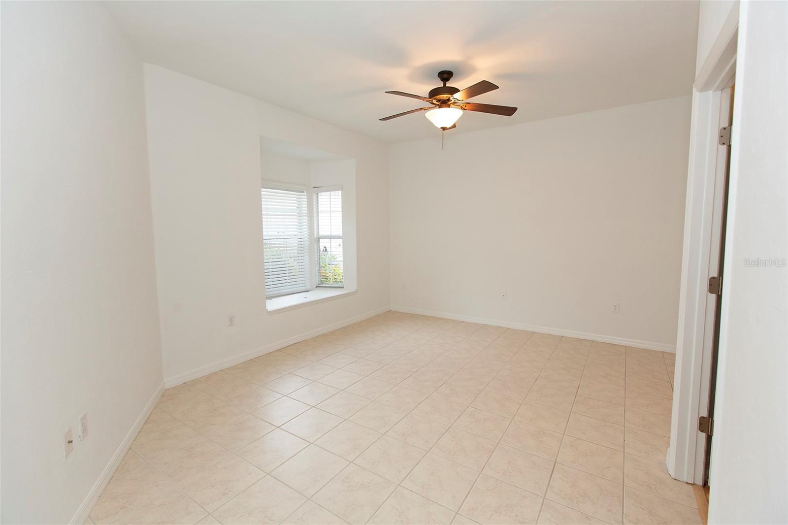 7952 Nw 51st Way Property Photo 9