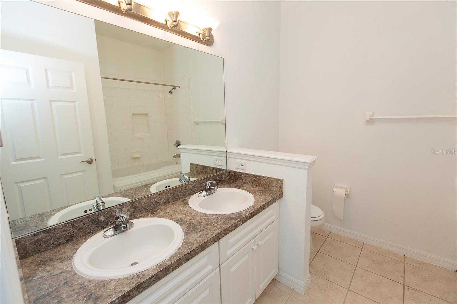 7952 Nw 51st Way Property Photo 13