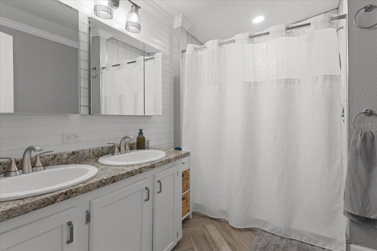 16221 Sw 67th Pl Property Photo 11