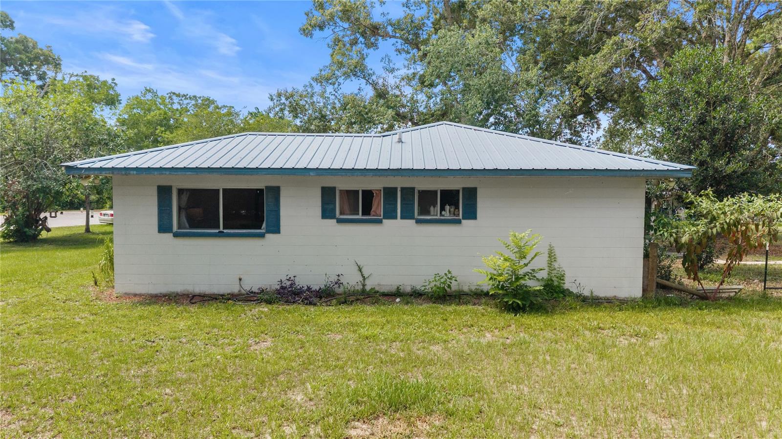 17250 Nw 26th Ct Property Photo 28