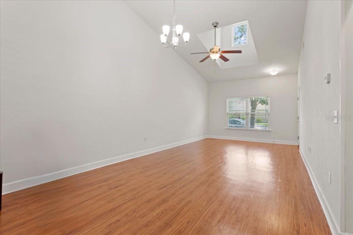 2242 Nw 51st Ave Property Photo 9