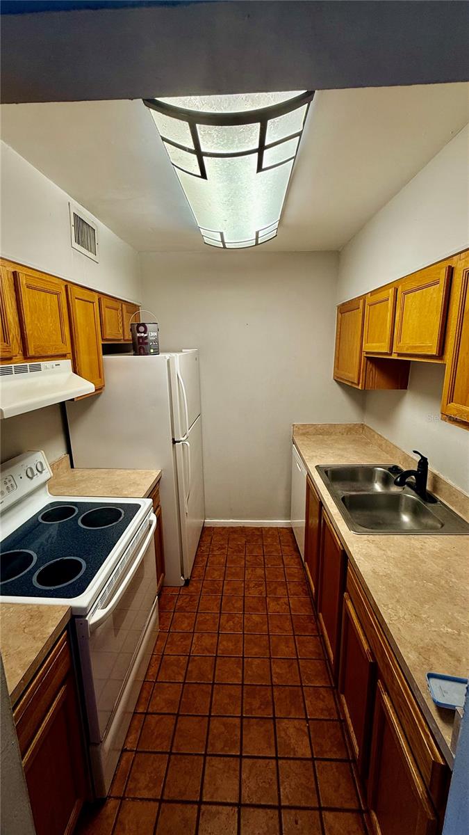 6519 W Newberry Rd #812 Property Photo 6