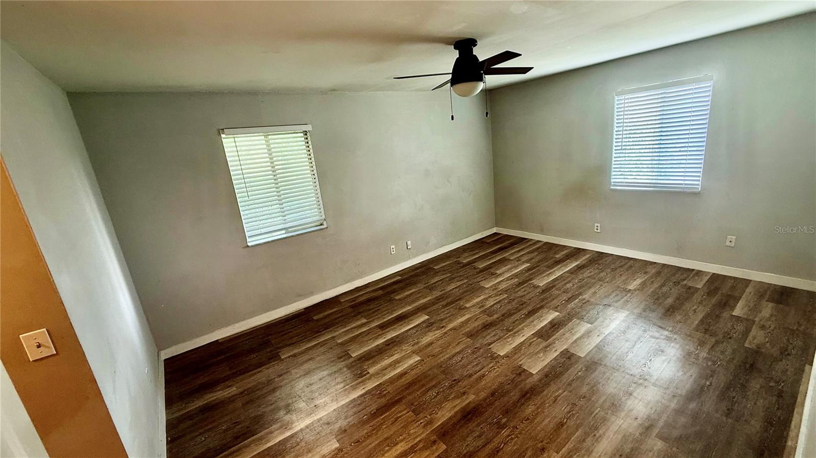 6519 W Newberry Rd #812 Property Photo 9
