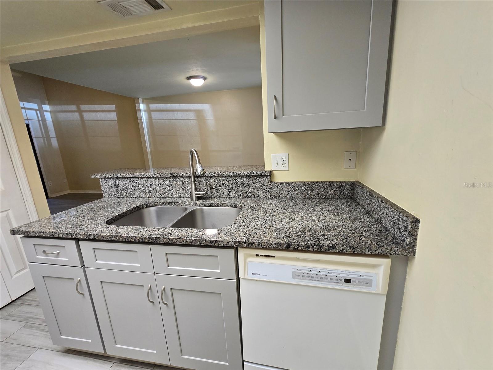 842 Sw 55th Ter Property Photo 11