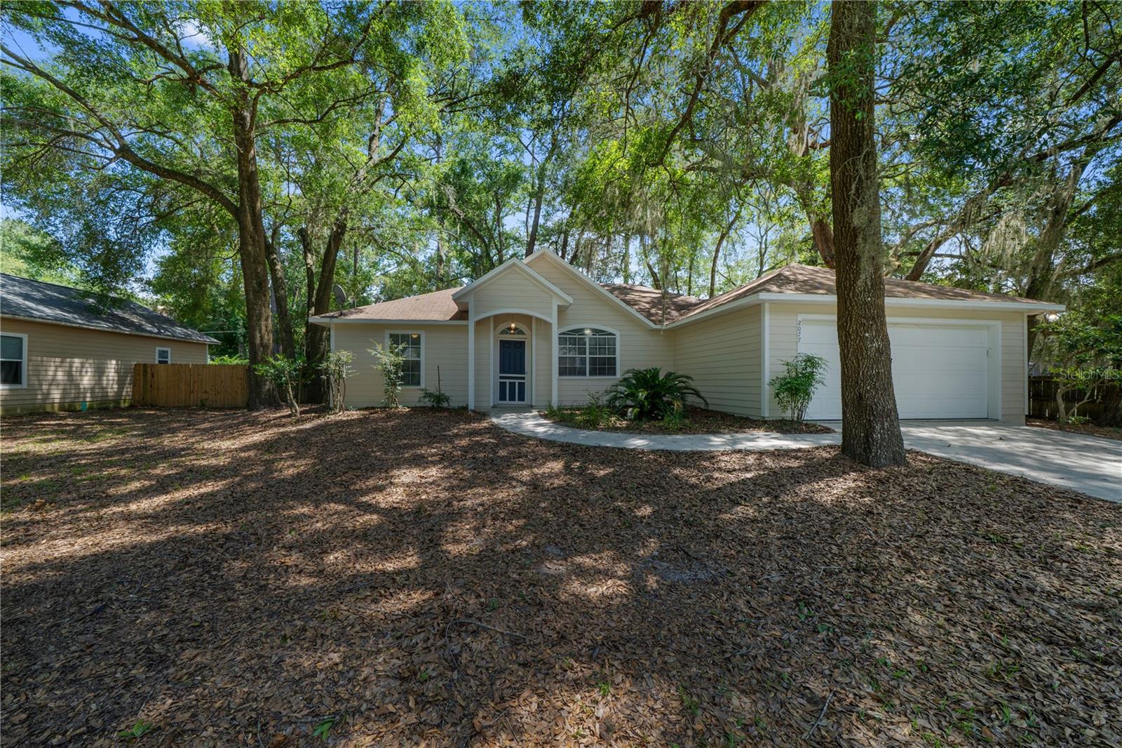 2077 Sw 42nd Ln Property Photo 3