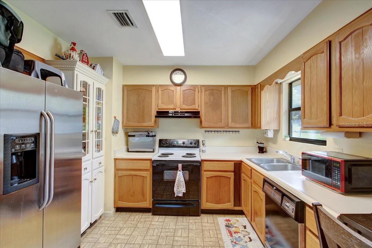 235 Ashley Lake Dr Property Photo 10