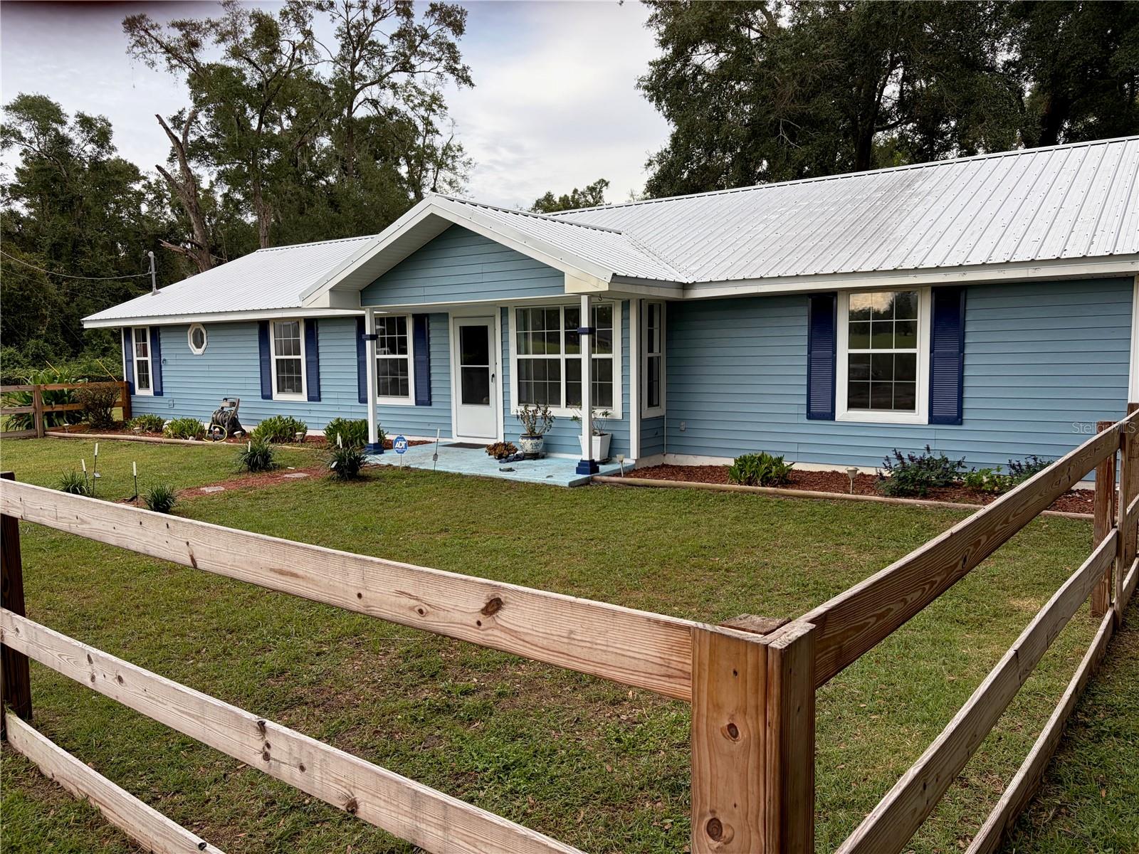 1890 Nw 167th Pl Property Photo 4