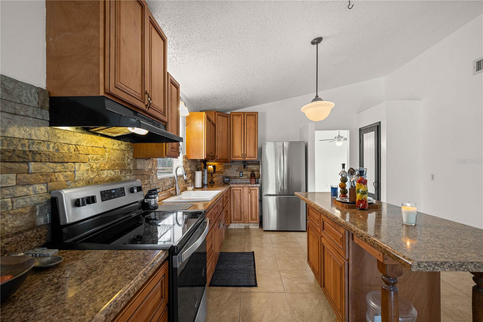 1890 Nw 167th Pl Property Photo 33