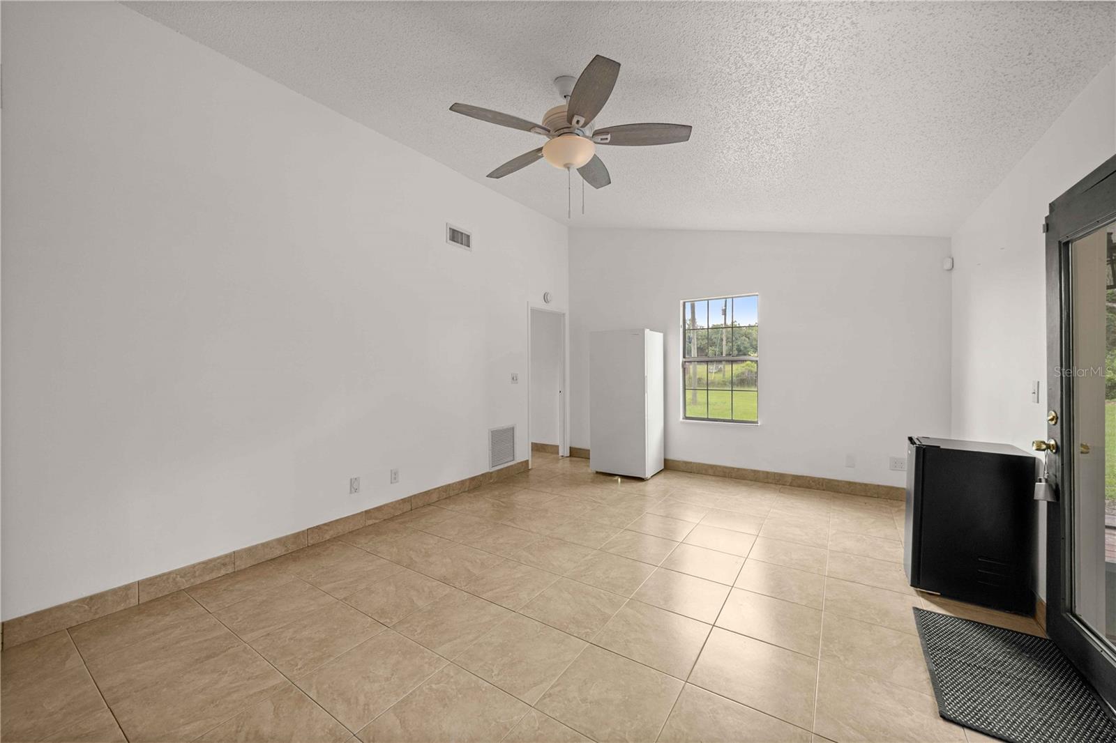 1890 Nw 167th Pl Property Photo 35