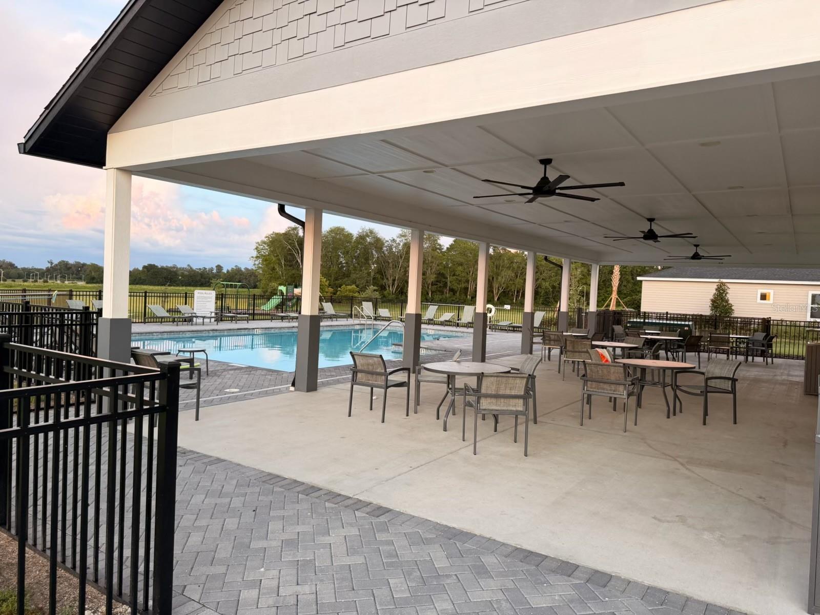 13941 Nw Convergence Blvd Property Photo 48