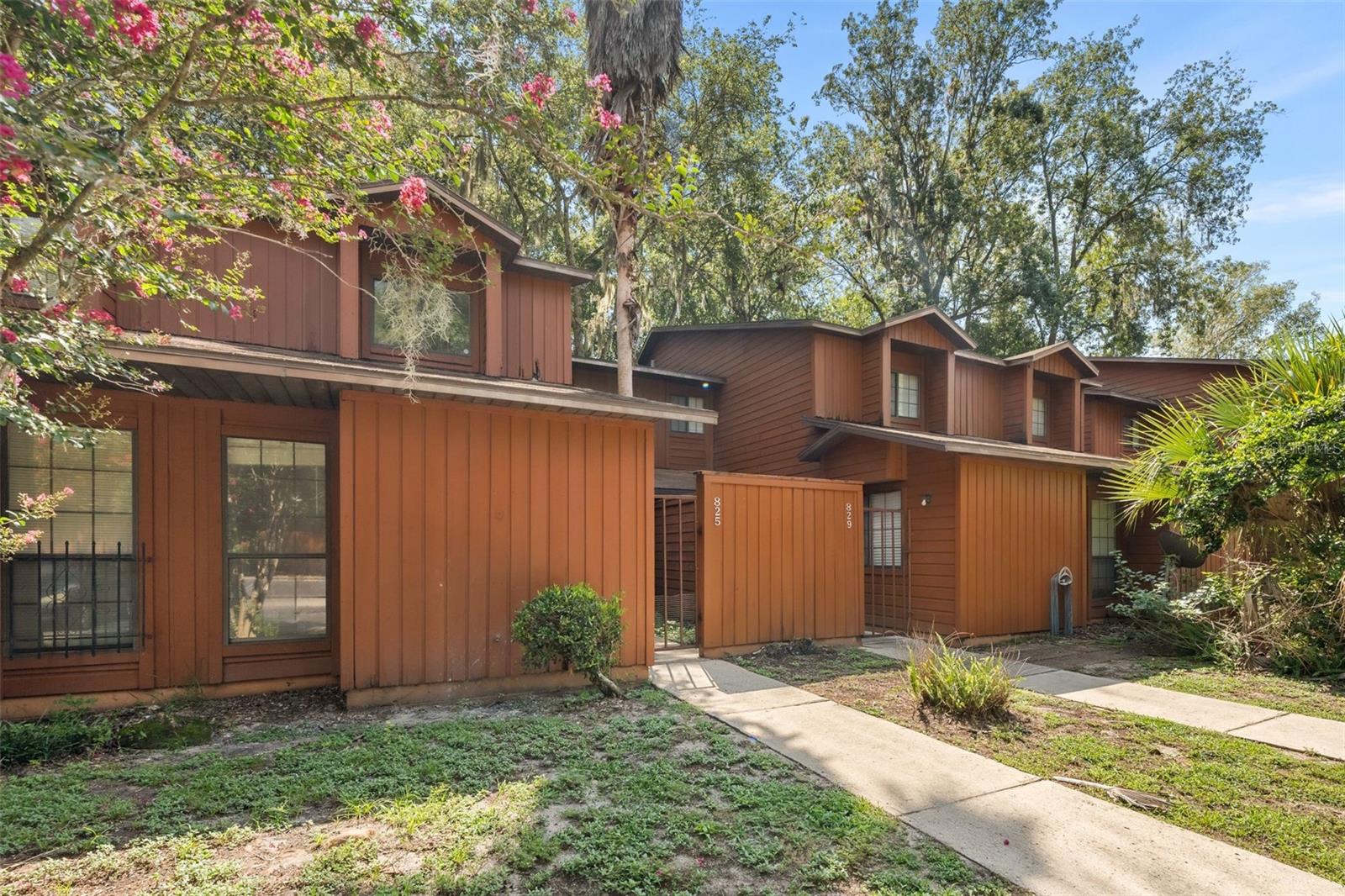 825 Sw 55th Ter Property Photo 3