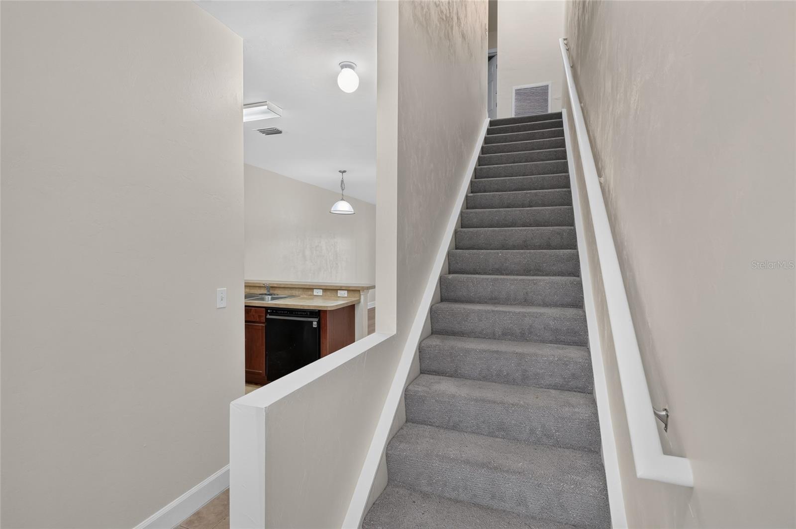 2927 Sw 35th Pl #115 Property Photo 18