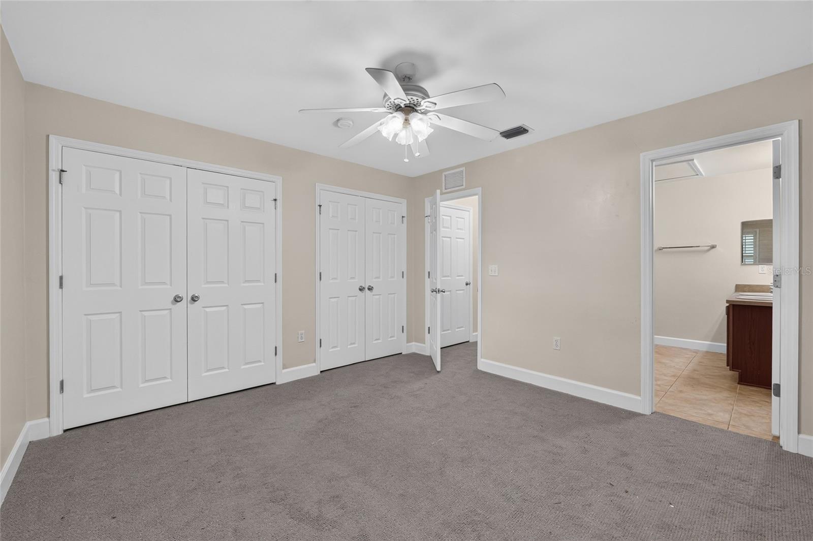 2927 Sw 35th Pl #115 Property Photo 20