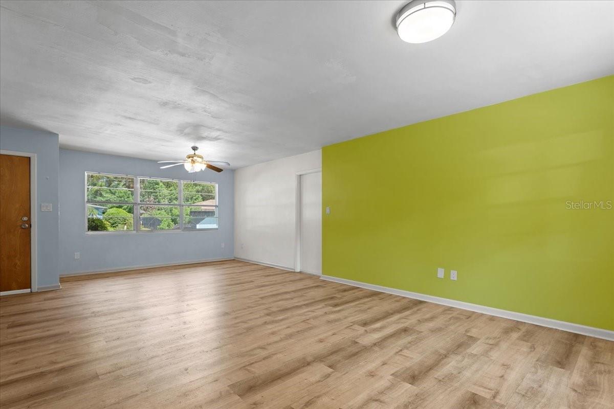 1302 Ne 14th Ter Property Photo 18