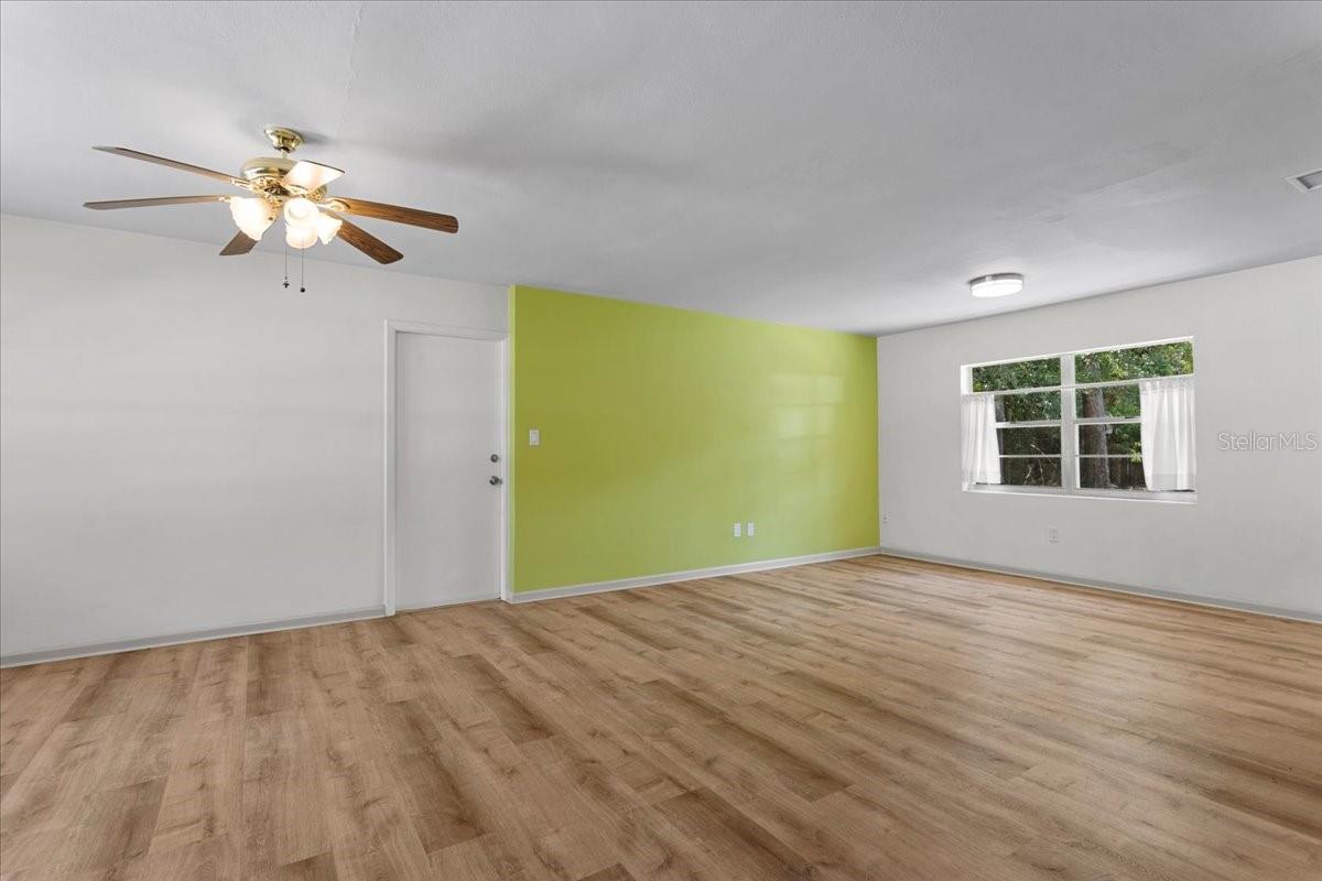 1302 Ne 14th Ter Property Photo 19