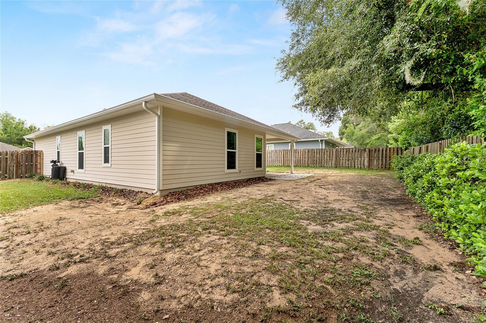 12174 Nw 162nd Dr Property Photo 23