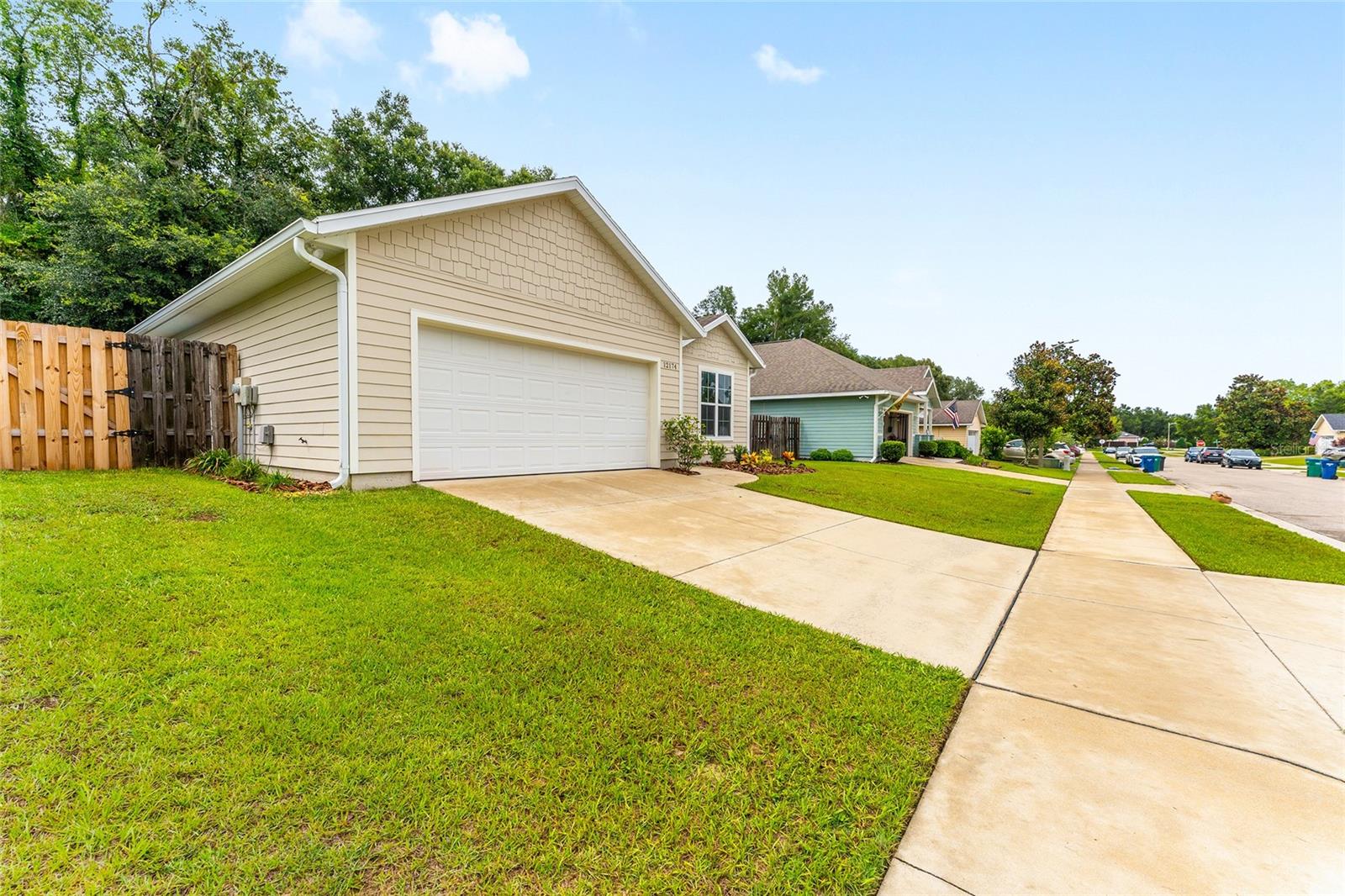 12174 Nw 162nd Dr Property Photo 25