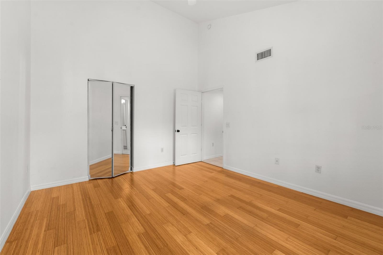9124 Sw 51st Rd #302 Property Photo 18
