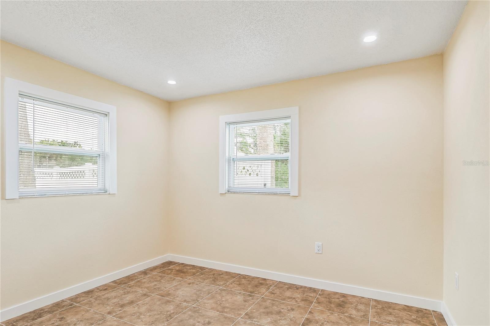 6814 Driftwood Dr Property Photo 8