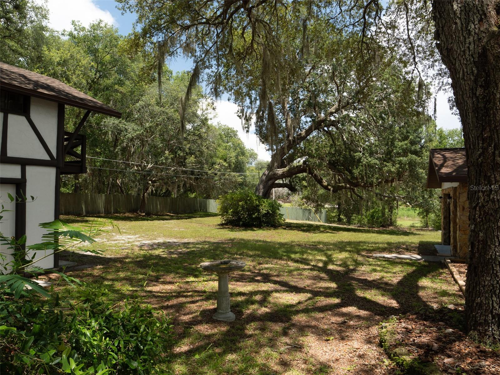 121 Serena Cir Property Photo 30