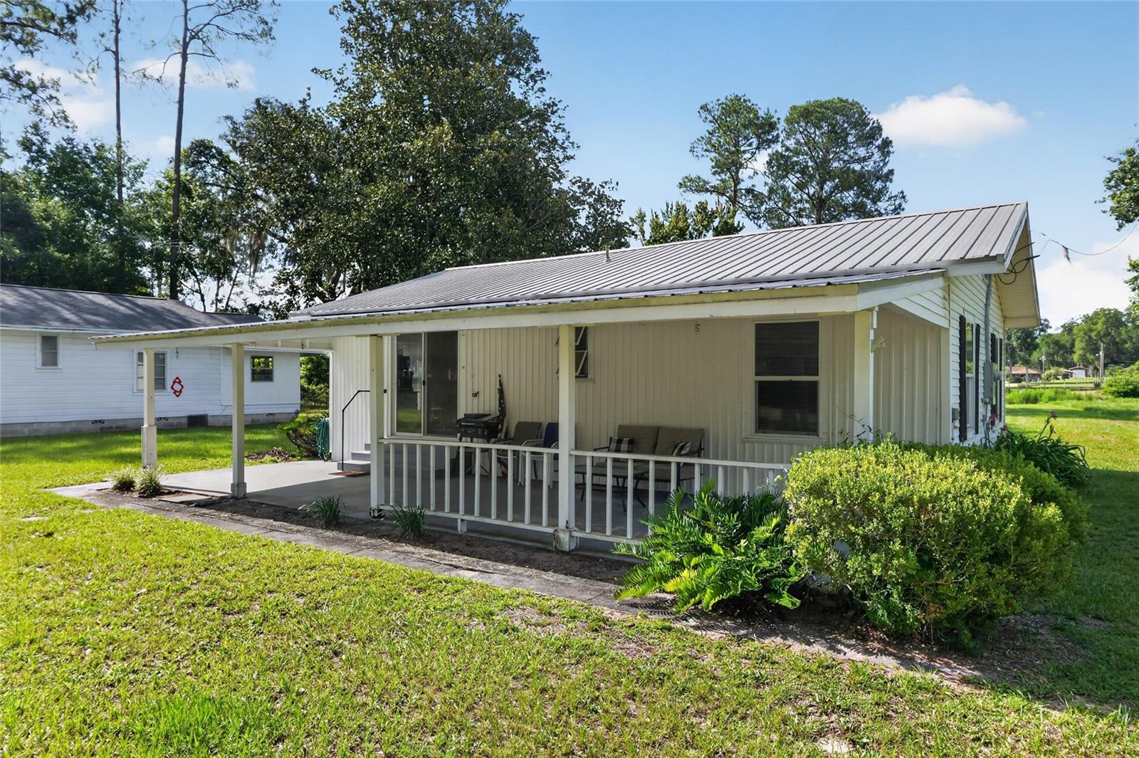 148 Lake Shore Ter Property Photo 1