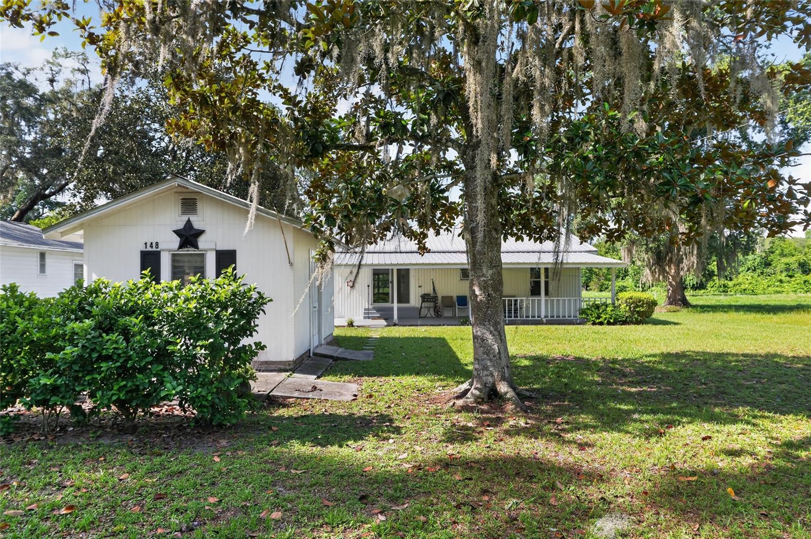 148 Lake Shore Ter Property Photo 5