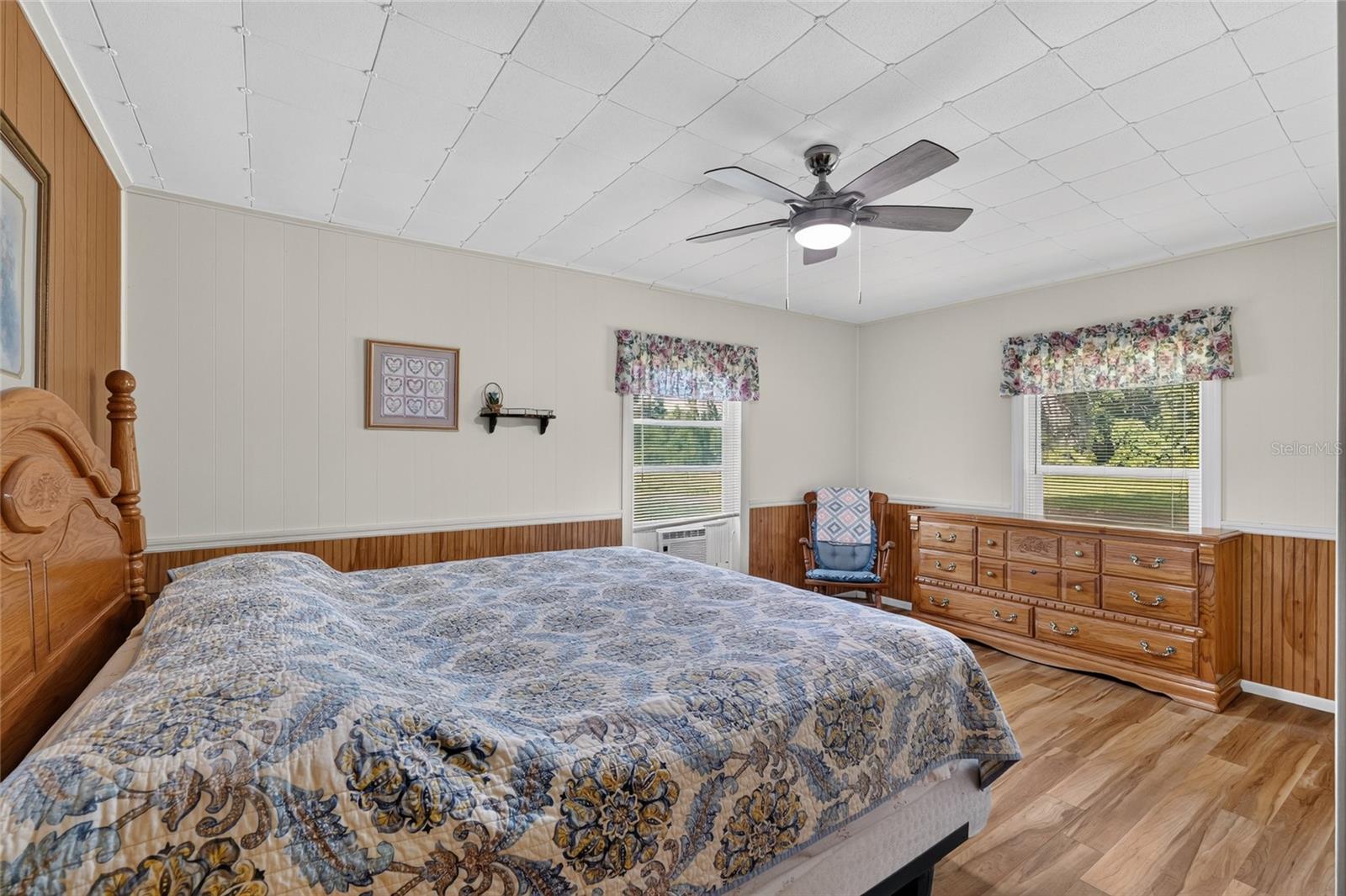 148 Lake Shore Ter Property Photo 17