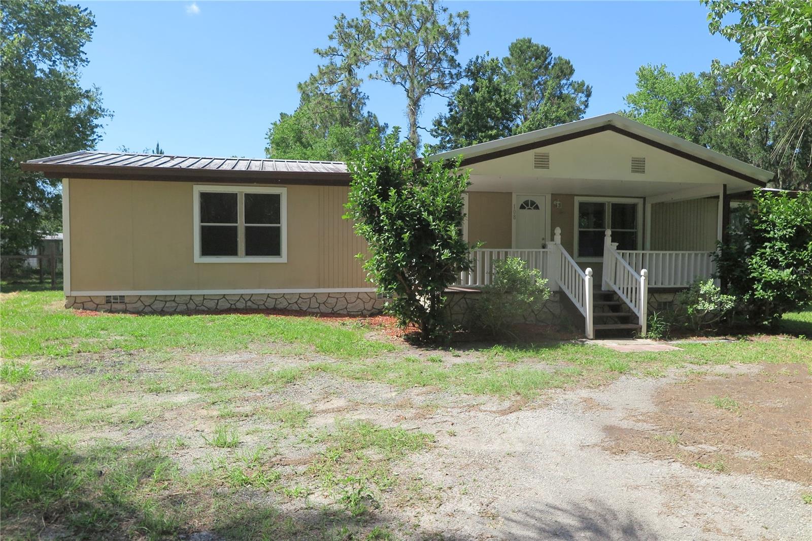 108 PINESHORE DR Property Photo 1