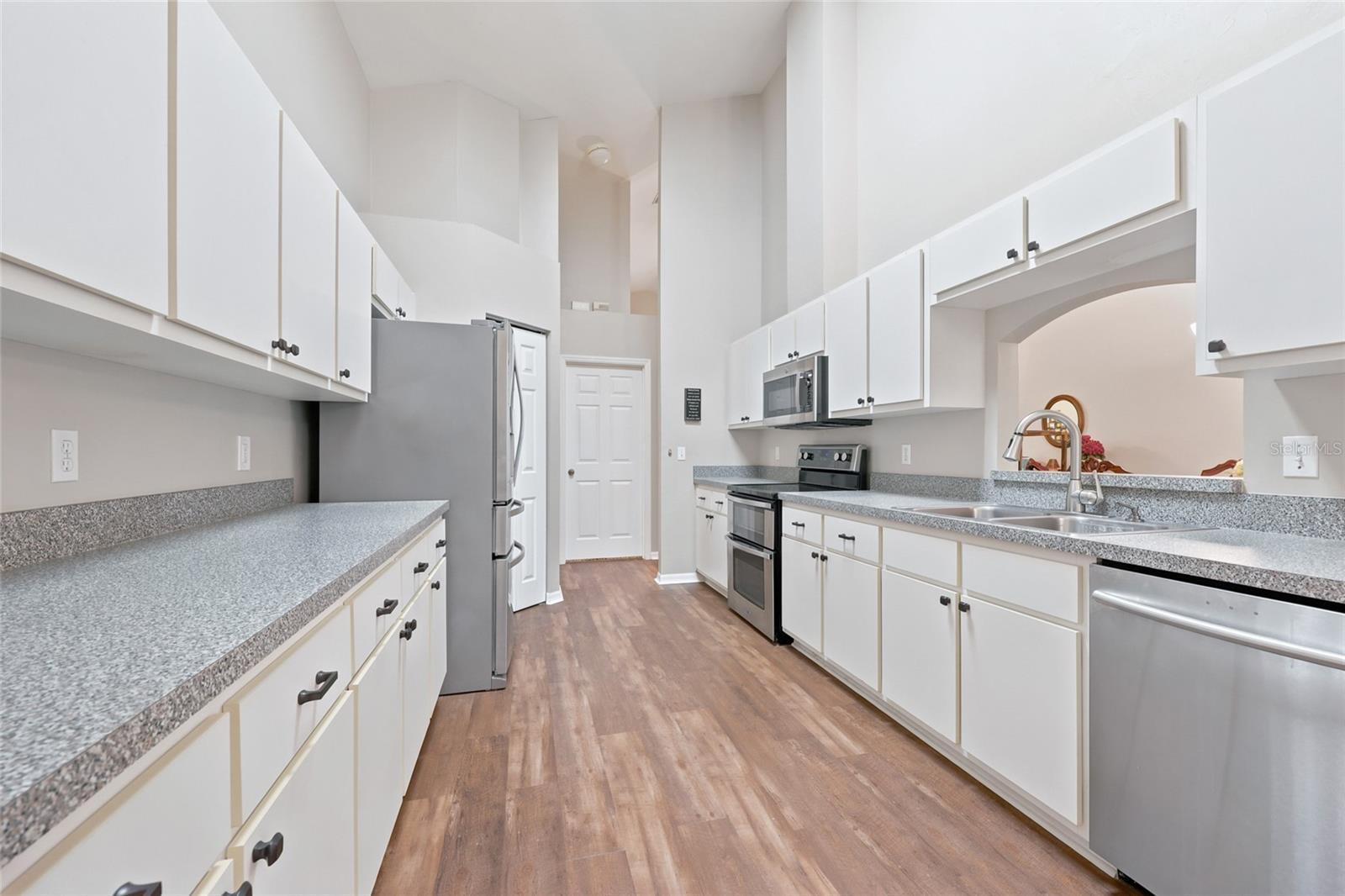 3052 Sw 94th St Property Photo 13