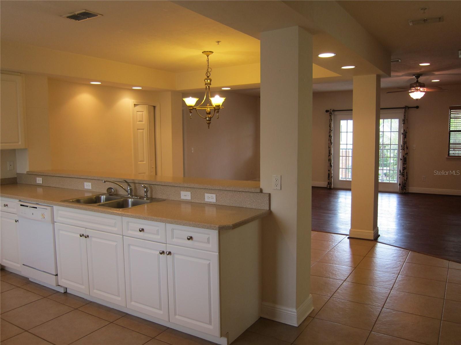 2602 Sw 87th Dr #201 Property Photo 21