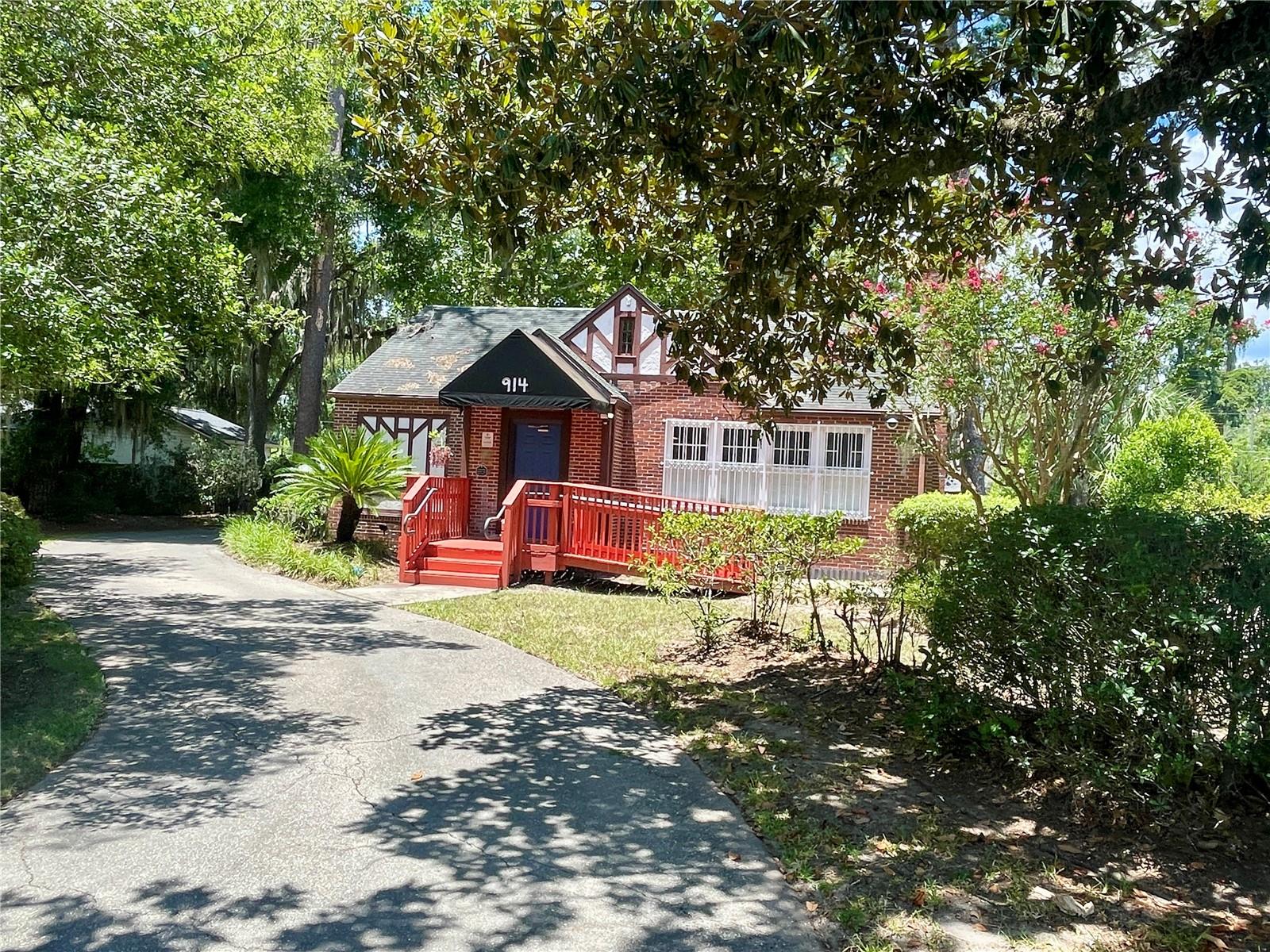 914 Nw 13th St Property Photo 1