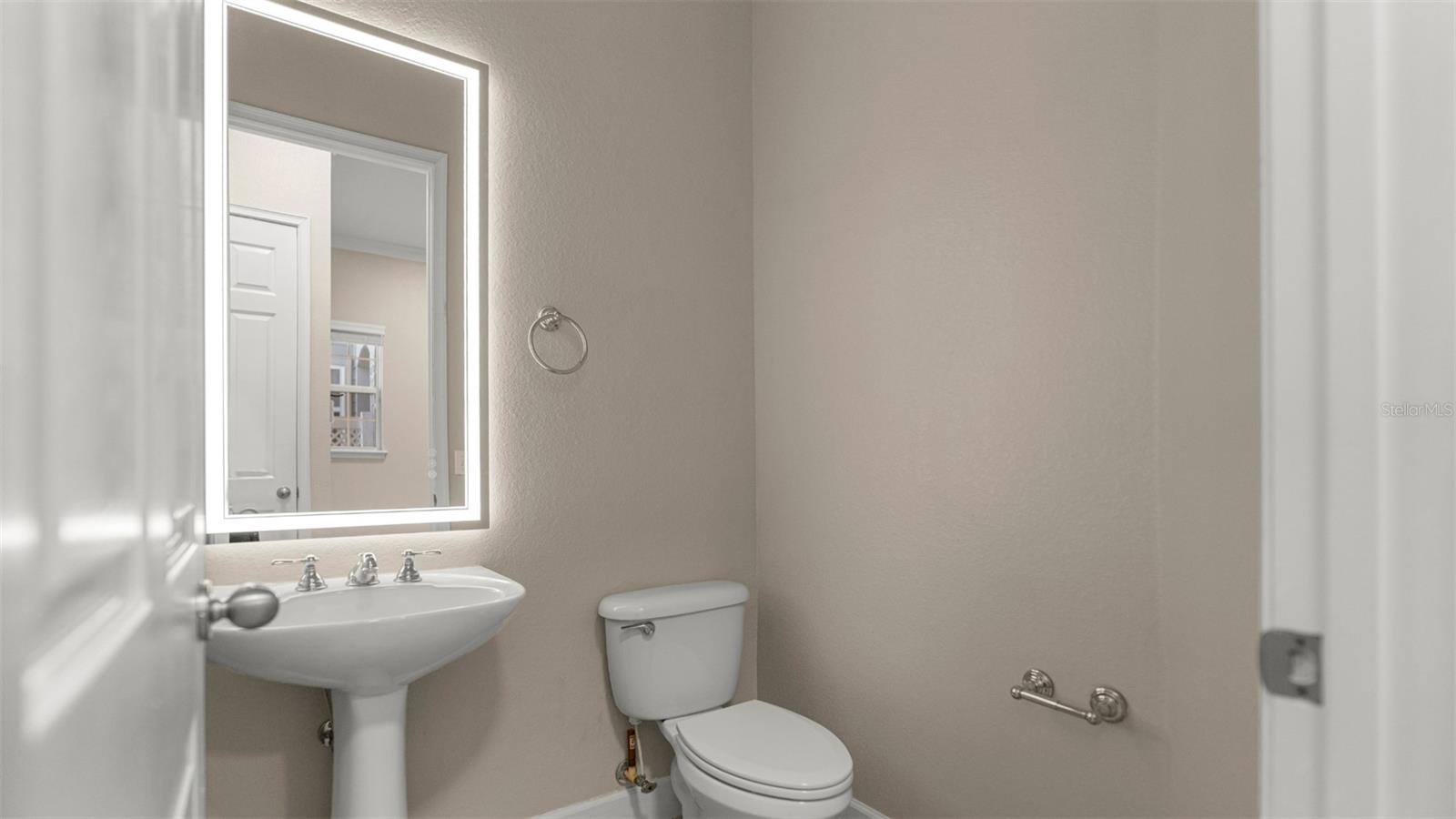 1852 Nw 34th St #24 Property Photo 10