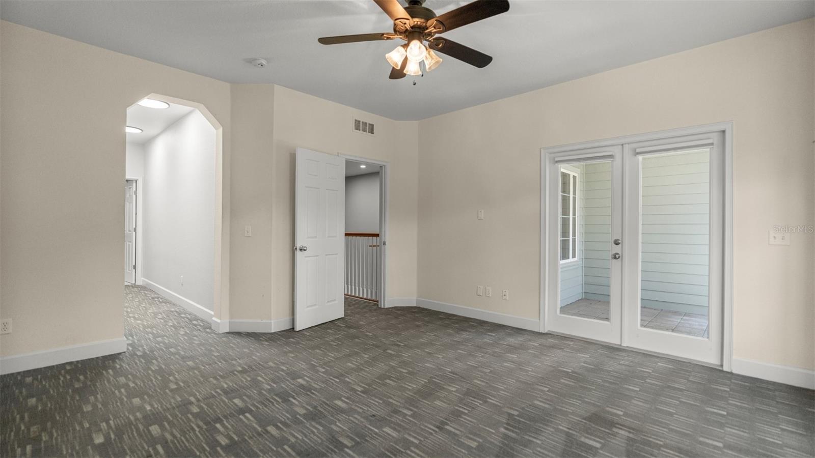 1852 Nw 34th St #24 Property Photo 49