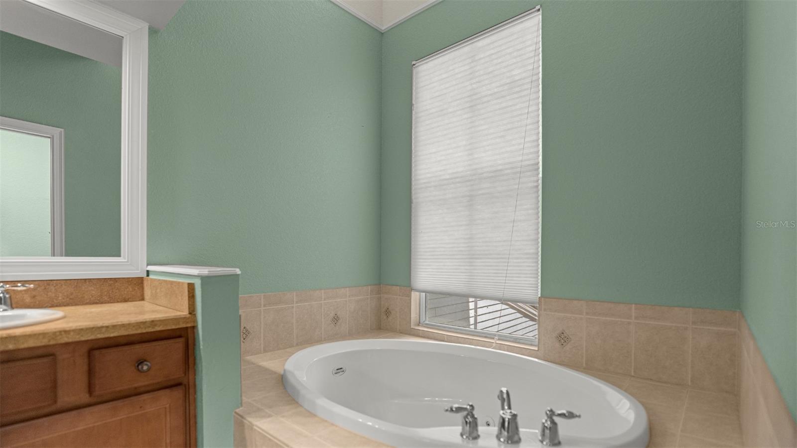 1852 Nw 34th St #24 Property Photo 58