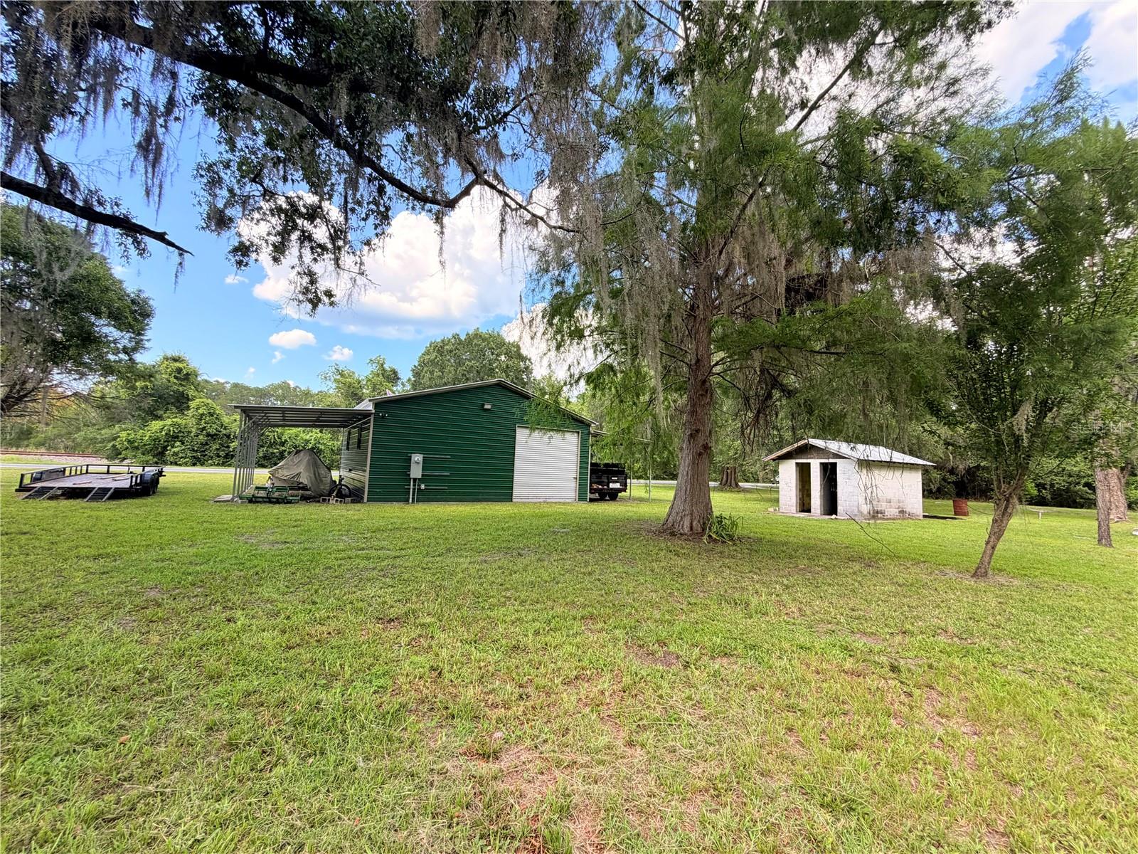 24042 90 Property Photo 3