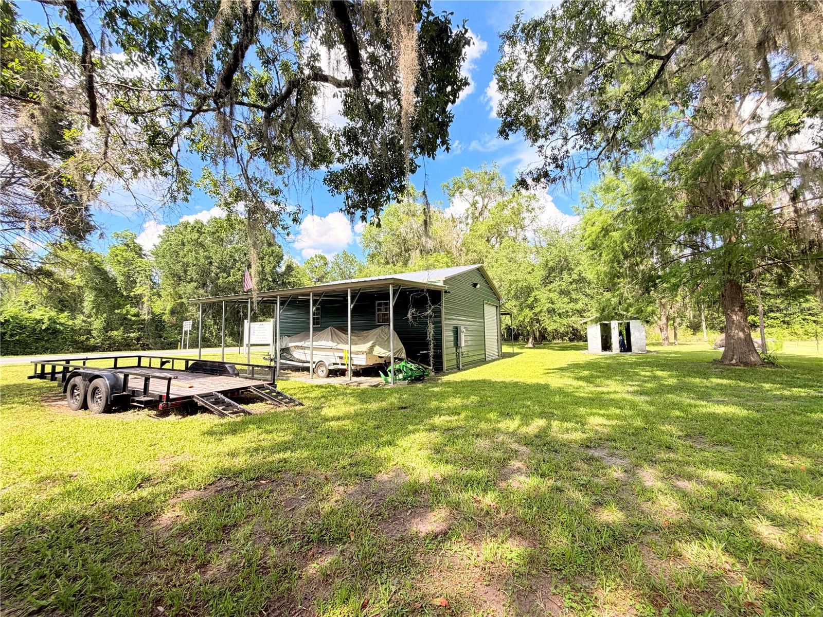 24042 90 Property Photo 12