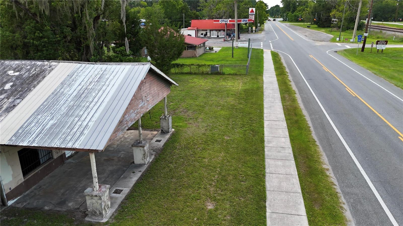 24042 90 Property Photo 22